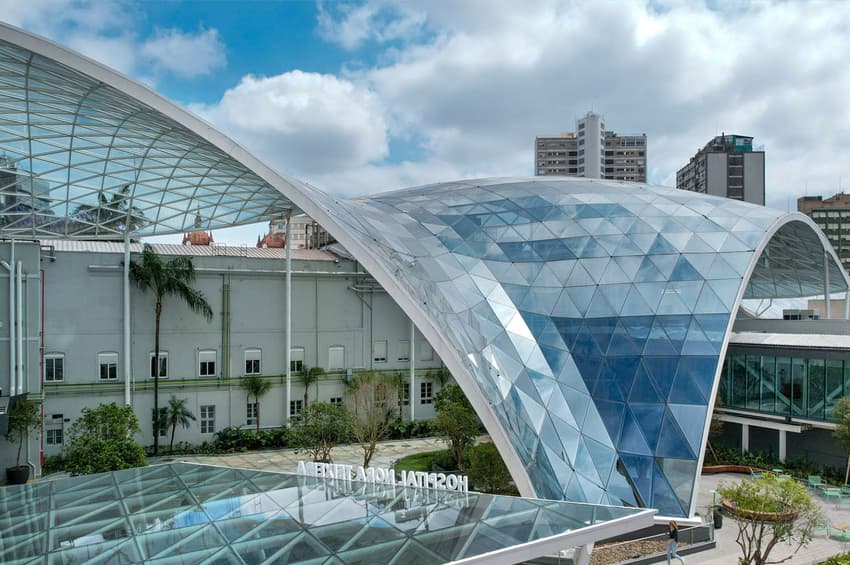 Triangulated glass canopy