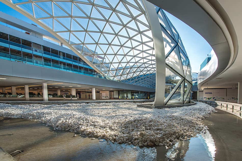Interior lattice roof